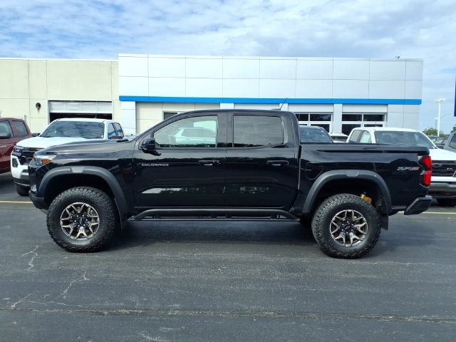 2023 Chevrolet Colorado ZR2 - Photo 10