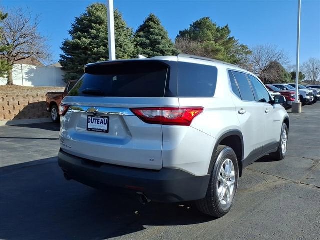 2020 Chevrolet Traverse LT Cloth