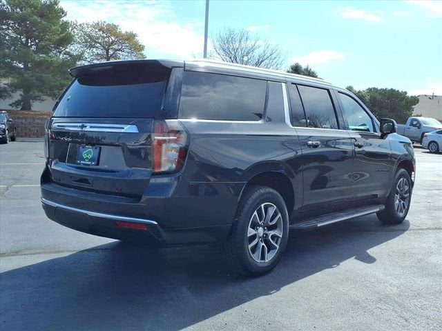 2023 Chevrolet Suburban LT