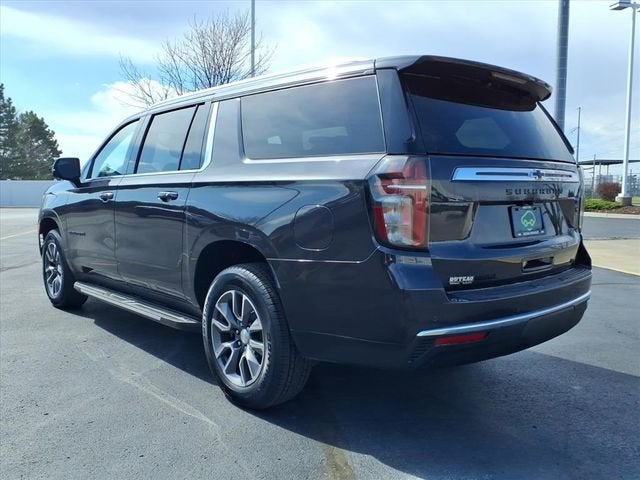 2023 Chevrolet Suburban LT