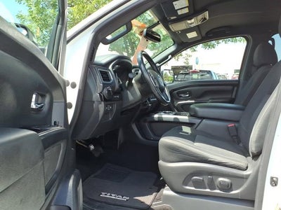 2019 Nissan TITAN SV