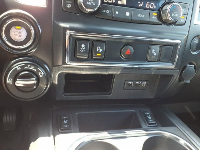 2019 Nissan TITAN SV