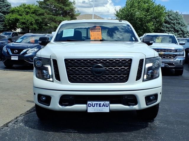 2019 Nissan TITAN SV