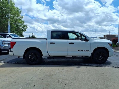2019 Nissan TITAN SV