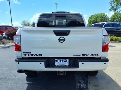 2019 Nissan TITAN SV