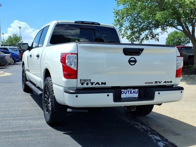2019 Nissan TITAN SV