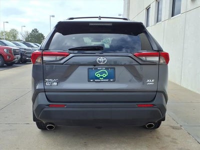 2021 Toyota RAV4 XLE