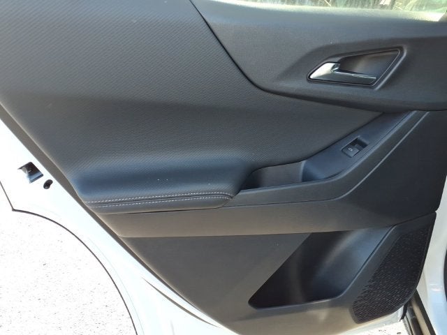 2027 Chevrolet Equinox LT - Photo 11