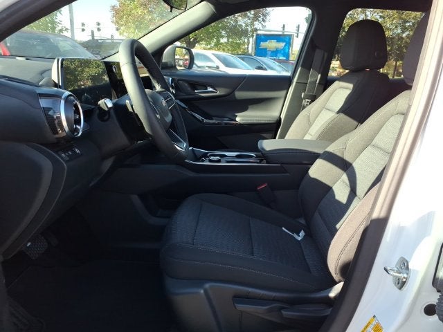 2027 Chevrolet Equinox LT - Photo 17