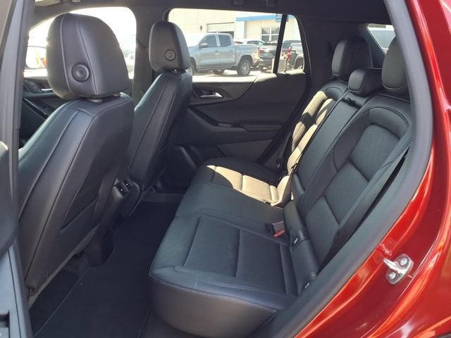 2027 Chevrolet Equinox LT - Photo 12