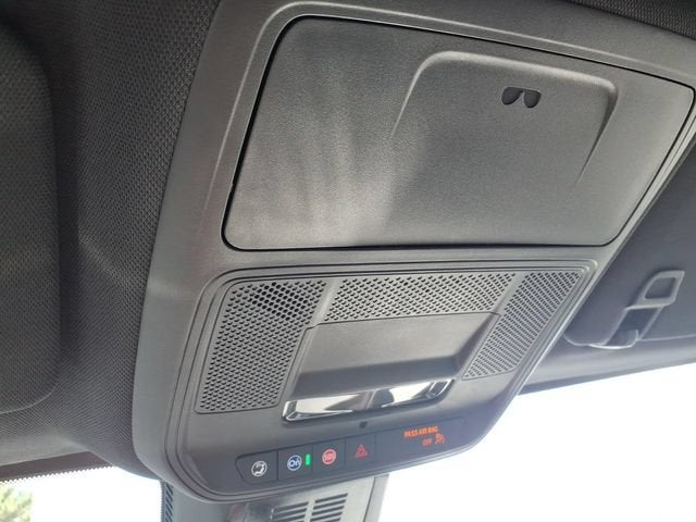 2027 Chevrolet Equinox LT - Photo 23