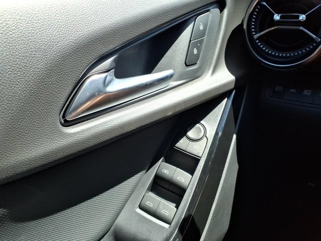 2027 Chevrolet Equinox LT - Photo 25