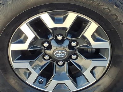 2017 Toyota Tacoma SR5 V6