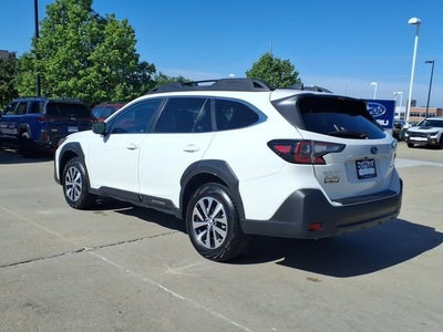 2025 Subaru Outback Premium