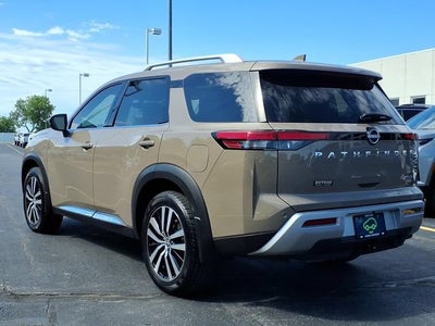 2023 Nissan Pathfinder Platinum 4WD