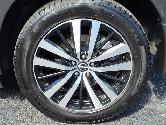 2023 Nissan Pathfinder Platinum 4WD
