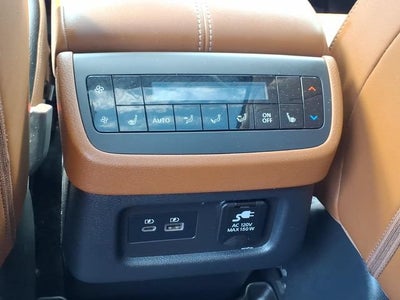 2023 Nissan Pathfinder Platinum 4WD