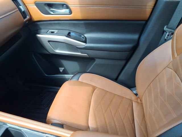 2023 Nissan Pathfinder Platinum 4WD