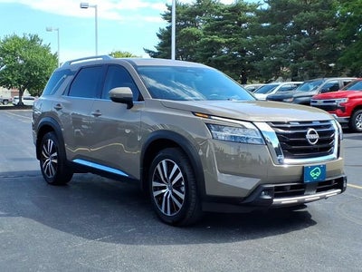 2023 Nissan Pathfinder Platinum 4WD