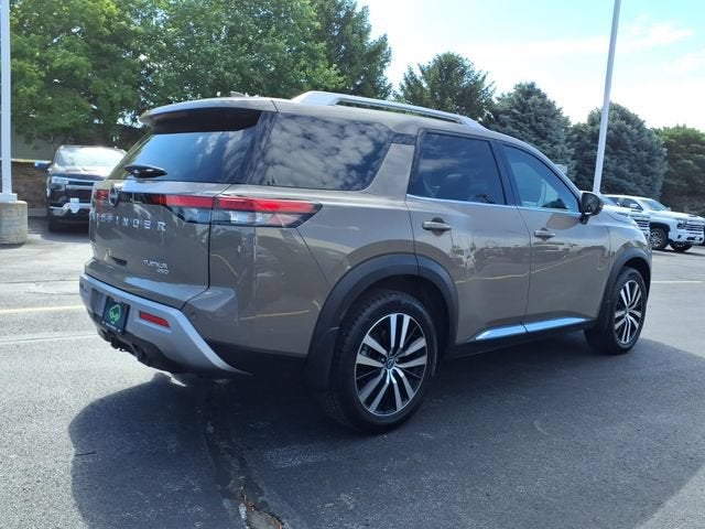 2023 Nissan Pathfinder Platinum 4WD