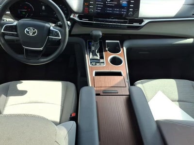 2021 Toyota Sienna LE