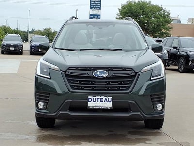 2024 Subaru Forester Premium