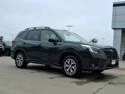 2024 Subaru Forester Premium