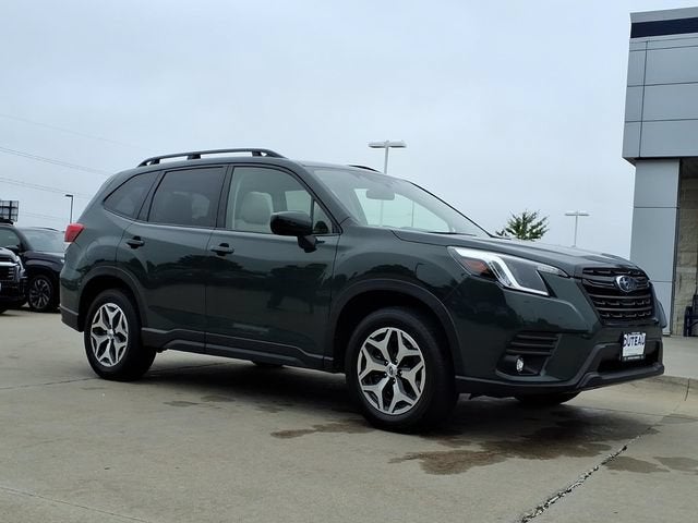 2024 Subaru Forester Premium