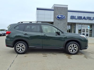 2024 Subaru Forester Premium