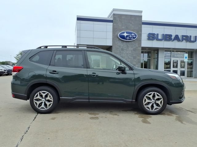 2024 Subaru Forester Premium