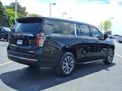 2022 Chevrolet Suburban LT