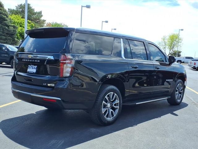 2022 Chevrolet Suburban LT