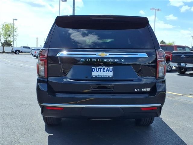 2022 Chevrolet Suburban LT