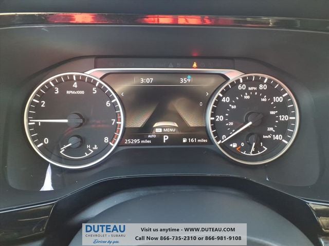 2022 Nissan Pathfinder SL