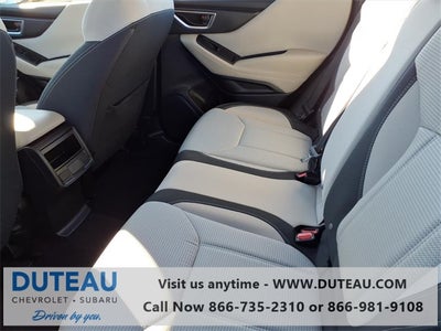 2023 Subaru Forester Base